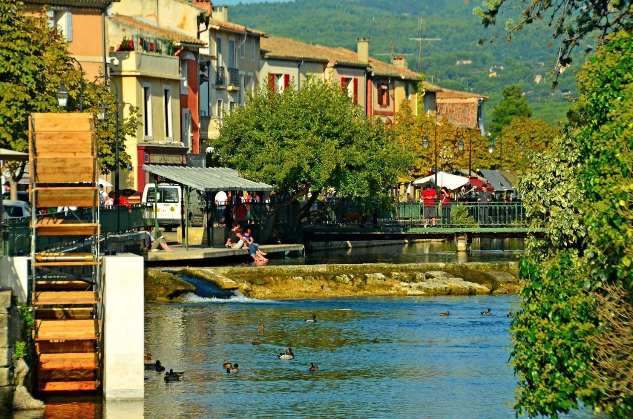 Le Petit Studio - 15 M2 - Centre Ville - Sorgue A 50 M LʼIsle-sur-la-Sorgue Dış mekan fotoğraf