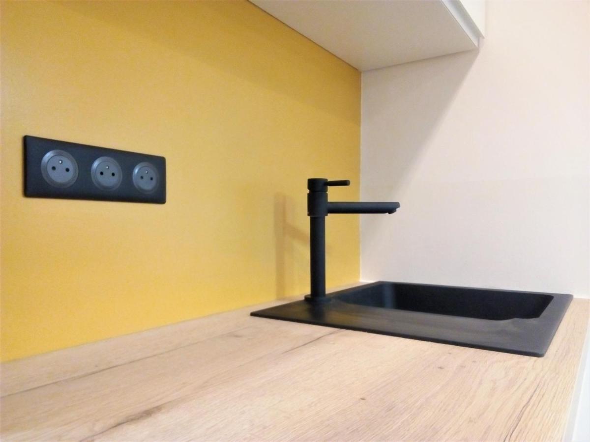 Le Petit Studio - 15 M2 - Centre Ville - Sorgue A 50 M LʼIsle-sur-la-Sorgue Dış mekan fotoğraf